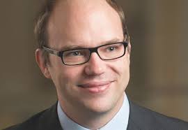 John Adam intègre Squire Patton Boggs