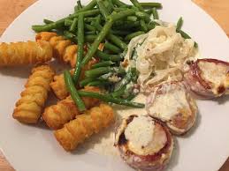 Schweinefilet In Bacon Mit Frischkasesosse Uberbacken Von Bibi1907 Chefkoch Schweinefilet Rezepte Frischkasesosse Schweinefilet