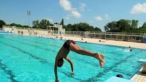 Montpellier La Piscine Neptune Trop Peu Ouverte Au Public Midilibre Fr