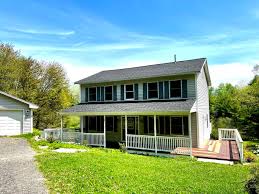 COMING SOON ✨ 2 Lobos Road, Scarborough ✨ Showings begin at the Open House 