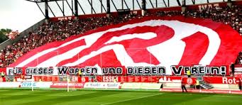 All information about rw essen (regionalliga west) current squad with market values transfers rumours player stats fixtures news. Rot Weiss Essen In Fruhlings Euphorie Rwe Fan Gibt Millionen Fur Etat Turus Net Magazin