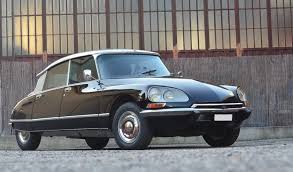 Réservez un véhicule pas cher toute l'année grâce à sixt location de voiture low cost. Voitures Anciennes Nouvel Eldorado D Une Societe Uberisee