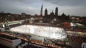 Mexico City S Main Square Houses El Zocalo Ice Rink Where As Many As 1 200 People Can Ice Skate At One Time Mexico Costa Rica Outdoor Ice Skating Ice Skating
