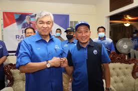 He adds to growing calls. Ahmad Zahid Hamidi Twitterren Calon Dun Tanjung Aru Seorang Anak Muda Dilahir Dan Dibesarkan Di Tanjung Aru Seorang Peguam Malah Arwah Bapanya Datuk Aklee Abas Seorang Tokoh Politik Sabah Yang Terkenal Suatu
