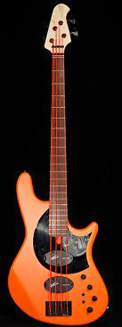 Maple neck, birdseye maple fretboard, matching headstock, 22 frets, 864 mm long scale, chrome hardware. Marleaux Bassguitars Bass Votan Instruments Wotan