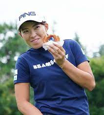 渋野 25位発進 お菓子で充電 最終ガッツパーでアンダーフィニッシュ スポニチ sponichi annex スポーツ 女子プロゴルファー 覇者 スポーツ女子