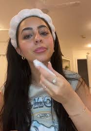 Taylor Valenta's Instagram, Twitter & Facebook