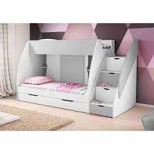 Abbiamo un ampio assortimento di letti di ogni tipo, dai letti a castello per la cameretta ai lussuosi letti king size con testiera per la camera da letto padronale. Letto A Castello Multifunzione Per Bambini In 3 Colori Marco