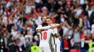 Englands kapitän harry kane besorgt in der 86. Jgv8cb6ztncjdm