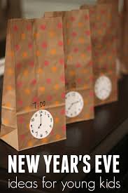 Awesome New Year S Eve Activities For Toddlers And Preschoolers Toddler Approved New Year S Eve Activities Kids New Years Eve New Years Eve Toddler