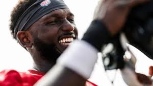 Chris Godwin Shines in Revamped Role at Bucs' Training Camp