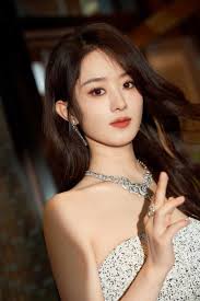 Triệu Lệ Dĩnh cố gắng vươn lên hàng thực lực, liệu có thể thành công?