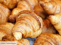 Faire Son Petit Dejeuner Sans Passer Par La Boulangerie Facile Il Suffit De La Bonne Recette Et De Quelques Astu Recettes De Cuisine Alimentation Croissants