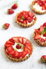 Tarte Aux Fraises Sans Cuisson Un Dejeuner De Soleil Tarte Aux Fraises Dessert Sans Cuisson Rapide Patisserie Sans Cuisson