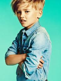 Wie ich gehört habe gehen bei anderen kindern die mütter häufig selbst mit der schere ans werk. Pin On Fashion For The Oscar S