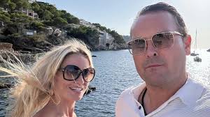 Amish family members hurt after horse-drawn buggy flips