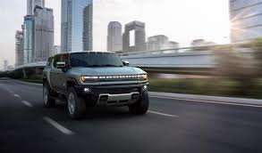 The hummer ev suv has 10.2 inches of ground clearance, but if you use extract mode, the air suspension lifts it even farther, providing 16 inches of clearance. 8qcfqiqoq Rajm