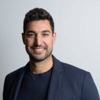 Laurence Levi's Instagram, Twitter & Facebook