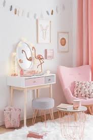 Tra Oro E Rame La Tendenza Copper L Ha Fatta Da Padrone In Casa Maison Du M Girl Room Girl Bedroom Designs Girly Bedroom
