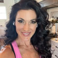 Jennifer Hackworth's Instagram, Twitter & Facebook