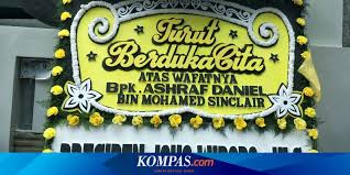 Dalam peperiksaan spm kertas agama, cikgu tidak menggalakkan jawab guna tulisan jawi sebab takut tak paham. Kirim Karangan Bunga Presiden Jokowi Turut Berduka Atas Meninggalnya Ashraf Sinclair Halaman All Kompas Com