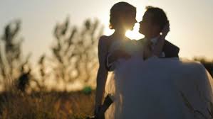 Te damos toda la información que necesitáis sobre qué música utilizar en vuestra ceremonia religiosa, música y canciones para la consagración, la. Playlist De Canciones Romanticas Para Tu Video De La Boda
