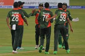 Mushfiqur rahim's 125 helped the hosts post a total of 246 on the board. Nx3b30vwvjomrm