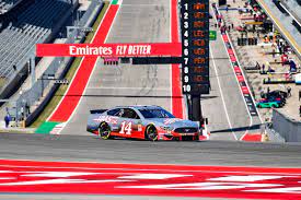 Officially nascar qualifying is set by the amount of time it takes a driver to complete his one fastest lap. Nascar Fahrplan 2021 Training Und Qualifying Bei Acht Der 36 Saisonrennen