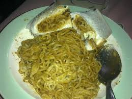 Pas Lagi Masak Mie Instan Buat Sarapan Tiba Tiba Gw Terinspirasi Oleh Suguhan Orang Sentani Papua Waktu Gw Ke Sana Ta Roti Lapis Makanan Dan Minuman Makanan