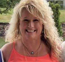 Annette Hasty's Instagram, Twitter & Facebook