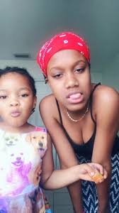 Sarah Point-du-jour (@iamsarahlia)