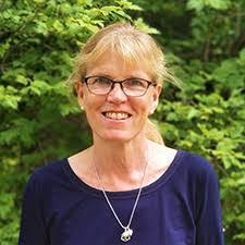 Kathy Noble's Instagram, Twitter & Facebook