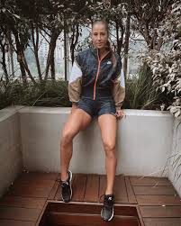 Belinda benčičová, pronounced ˈbɛlinda ˈbɛntʃitʃɔʋaː; Belinda Bencic On Twitter What Outfit Would You Want Me To Wear For My First Match Though Choice Because Nikecourt Is On Comment 1 5 Https T Co 30pogwxpns