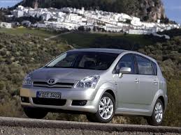 Two versions of engines are available: Toyota Corolla Verso D4d 2004 Pictures Information Specs