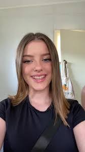 Erin Calvert's Instagram, Twitter & Facebook