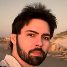 Max Verstappen reportedly ordered Red Bull to apologize to Kimi Antonelli,  judging the team's response to Helmut Marko's comments to be too slow. 🤝