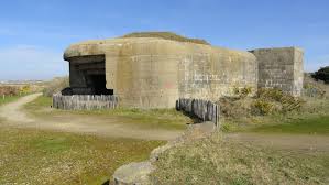 Blockhaus Sur La Presqu Ile De Gavres Natural Landmarks Landmarks Mount Rushmore