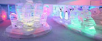 Penguins On The Snow Walk At I City S Leisure Park Source I City My December Holidays Kuala Lumpur Malaysia