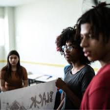 EM AFONSO NOVAIS PINTO