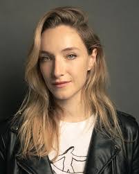 Anna Tierney's Instagram, Twitter & Facebook