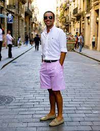 Try to avoid white sneakers with this outfit as they will just scream tennis player. What Color Shirt Should I Wear With Pink Shorts Quora