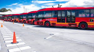 Fue publicado por el concejal samir abisambra, que alerta por la supuesta congestión del sistema masivo en bogotá, pese a las disposiciones del distrito. Transmilenio A Twitter Y Las Buenasnoticias No Terminan En Transmi Hoy Comenzo A Operar El Nuevo Patio Laguna Del Concesionario Bogota Movil Que Permitira Reforzar La Operacion Del Sistema En Las
