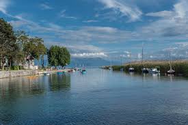 De europese toeristen kiezen de monumenten op basis van een soort bucket list. Struga Macedonie Bezoeken Bezienswaardigheden Tips