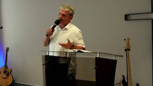 "Bůh soudí bohy tohoto světa, ale bude soudit i církev?" (Daniel Bocek)