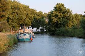 Epingle Sur Le Canal Du Midi En Bateau