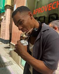 Alex McDaniel 🕺🏾 (@thismustbealex) · Instagram 照片和视频