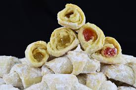 Nu trebuie sa aveti o experienta culinara in spate asa ca o sa fiti surprinsa de gustul fin a unui produs de post dat fiind faptul ca lipsesc totusi ingredientele de baza cu care eram obisnuiti, lapte, oua si multe altele. Cornulete Fragede Cu Bors De Post Caietul Cu Retete