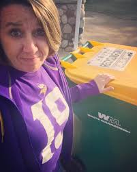 Gates are now open for tonight's Minnesota Vikings game! Show us your 💜💛!  #MNF #GBvsMIN