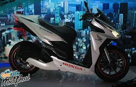 Modifikasi motor fino 125 warna biru. 250 Modifikasi Motor Matic Terkeren 2021 Honda Yamaha Suzuki Otoflik