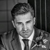 Martin Freitas's Instagram, Twitter & Facebook